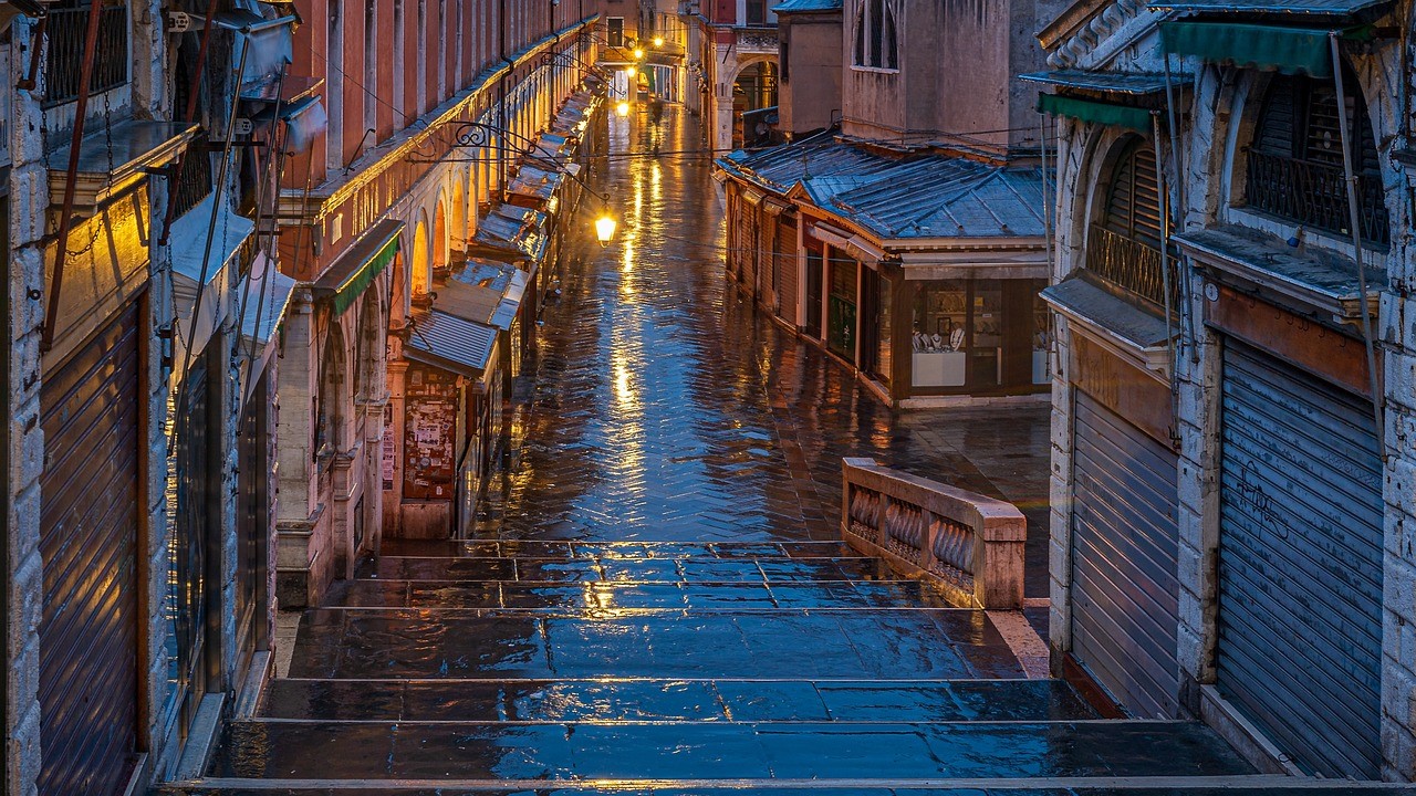 城市更新是政府投資支持重點(diǎn)，未來(lái)五年地下管網(wǎng)投資約4萬(wàn)億